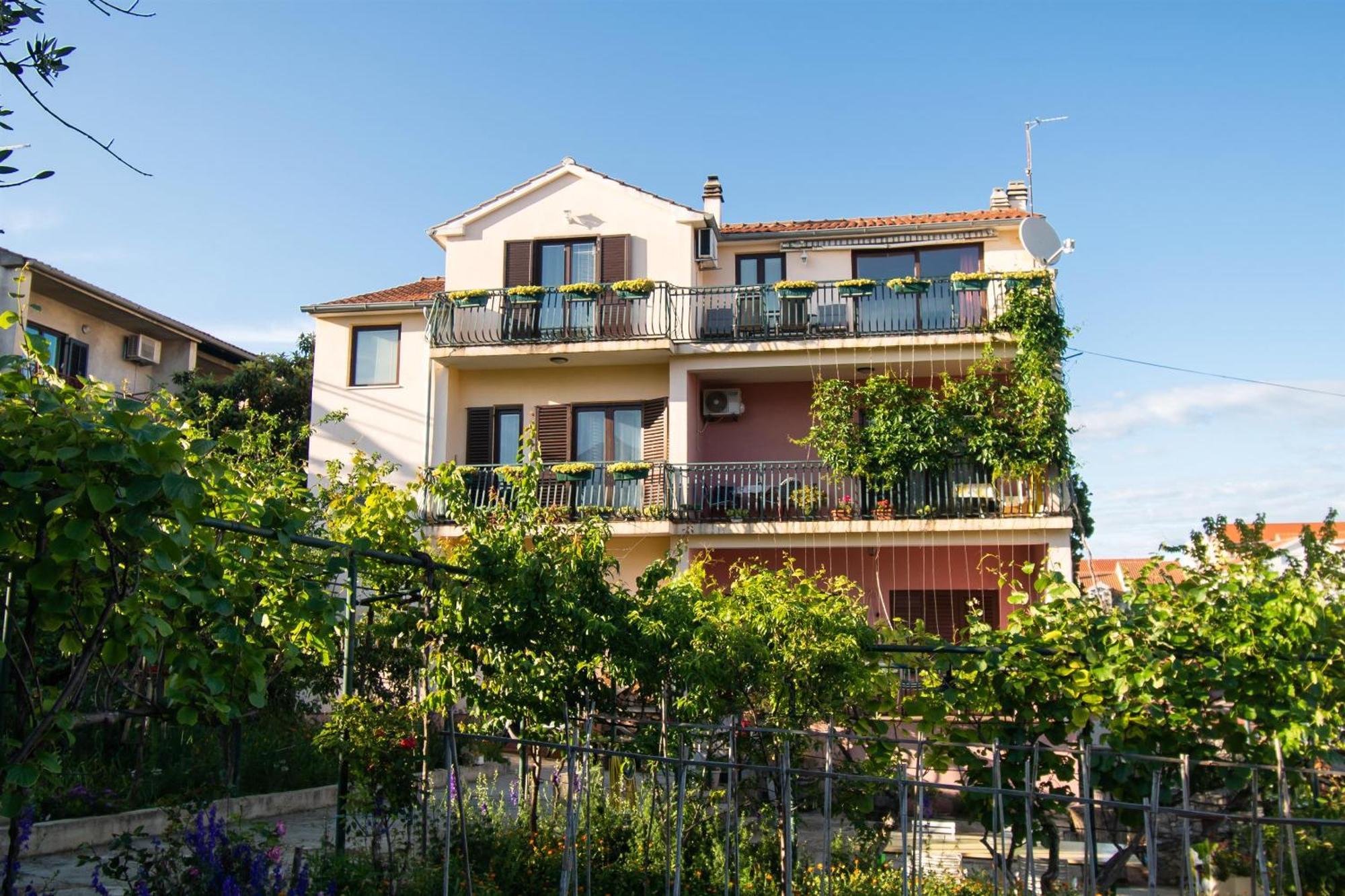 Apartments Green Garden Vodice Exterior photo